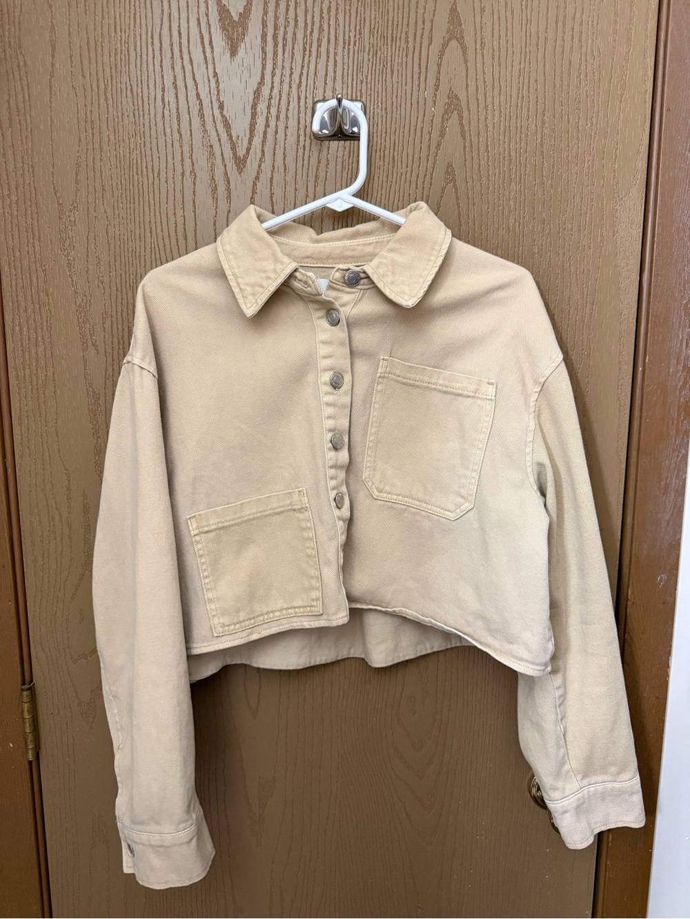 Forever 21 Cropped Beige Button-Up Denim Jacket